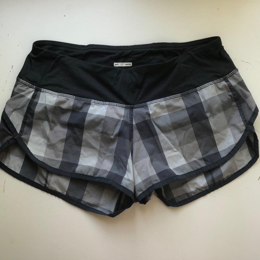 Lululemon Speed up Shorts 2.5